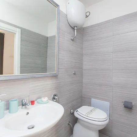 San Peter Angels 2* רומא