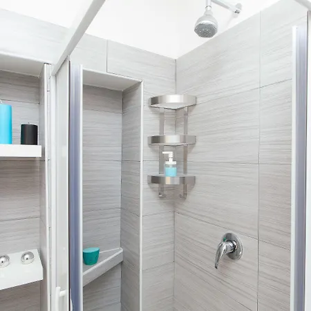 San Peter Angels 2* רומא